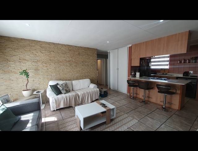 2 BEDROOM SECTIONAL TITLE FOR SALE IN VERWOERDPARK